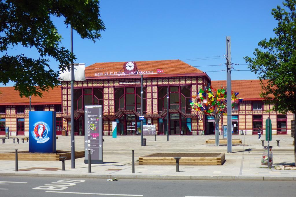 Terminus Du Forez Saint-Etienne Centre Gare Chateaucreux Exterior foto